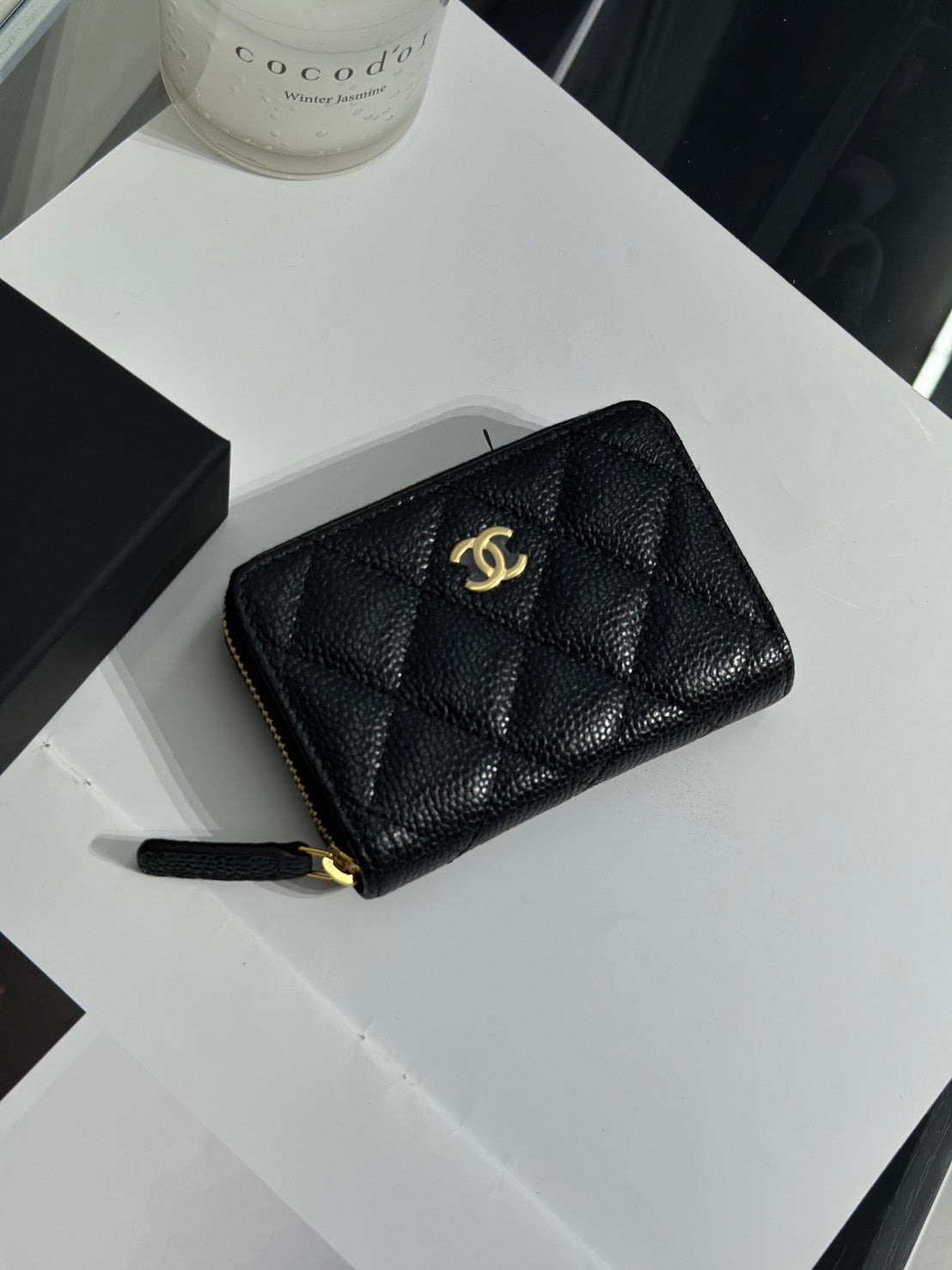 CHANEL 經典粒面牛皮拉鍊零錢包 - 黑金
