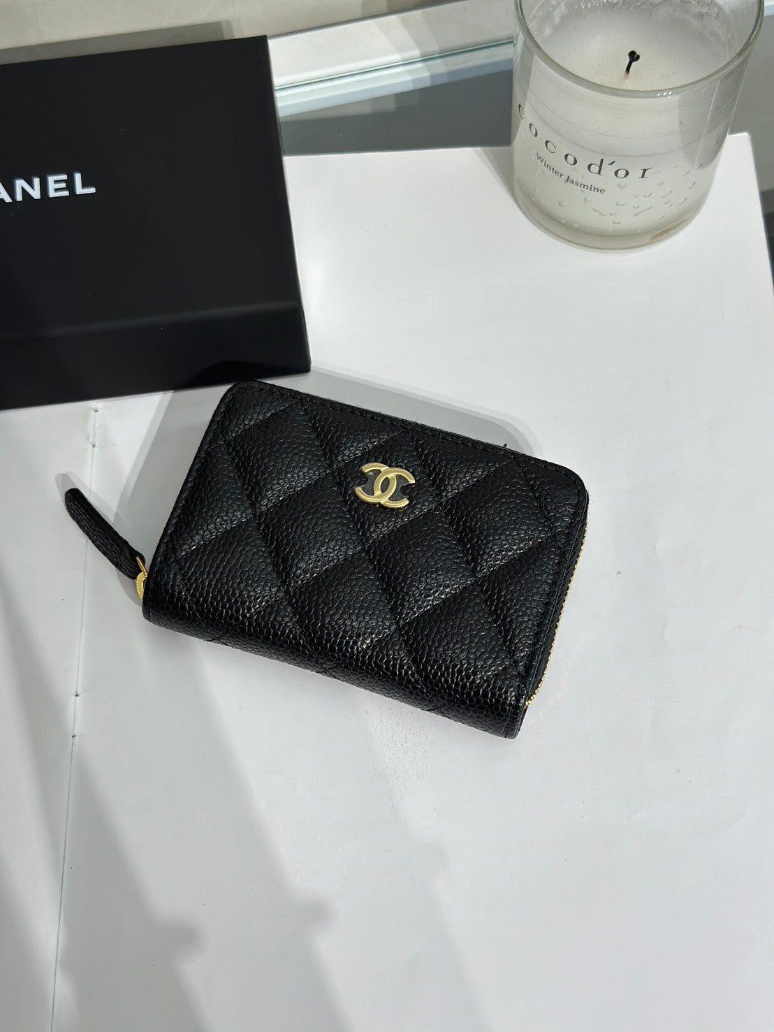 CHANEL 經典粒面牛皮拉鍊零錢包 - 黑金