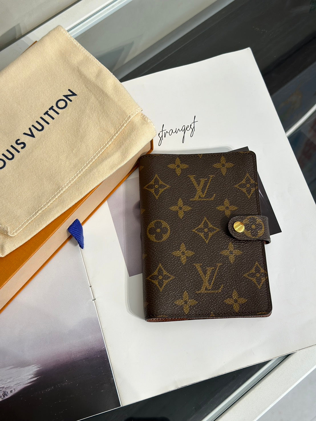LOUIS VUITTON 經典老花六孔活頁手帳本 / 筆袋