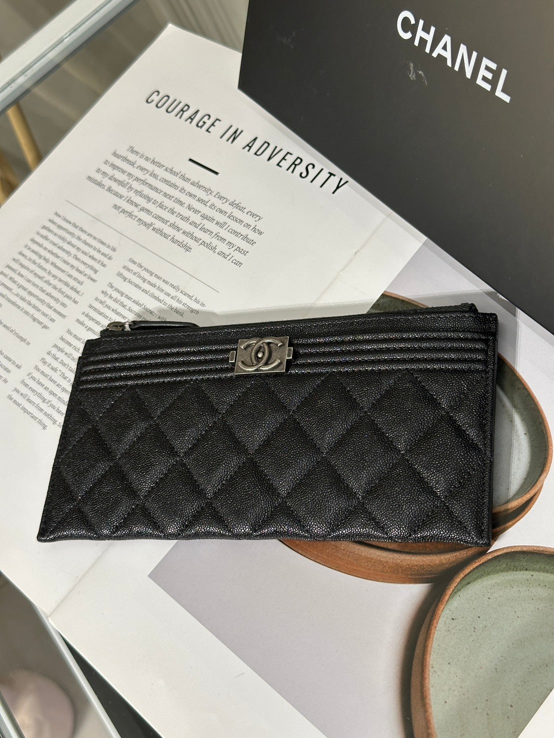 CHANEL Boy粒面牛皮拉鍊長夾 - 黑銀26開