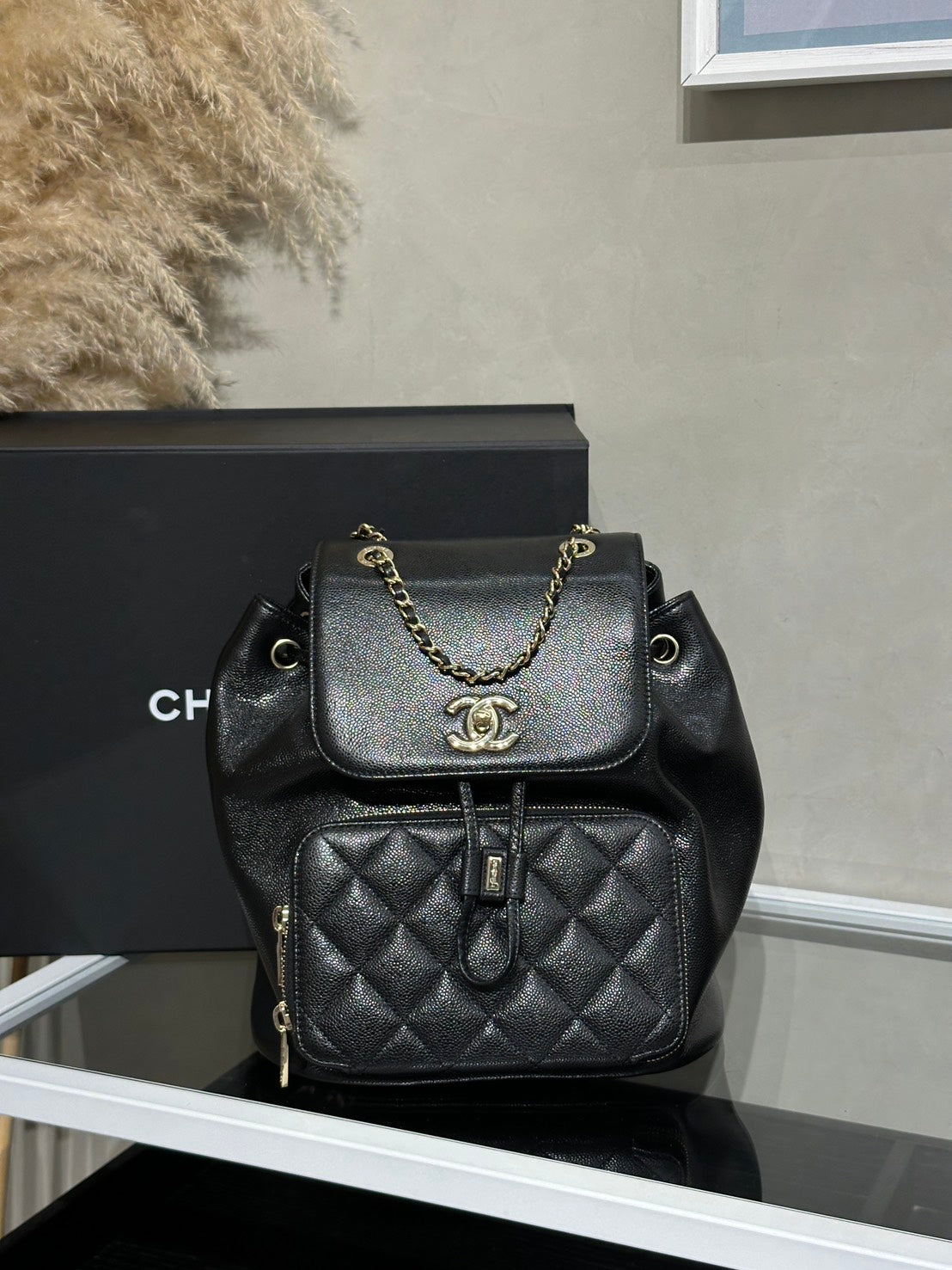 CHANEL Affinity粒面牛皮後背包 - 黑金