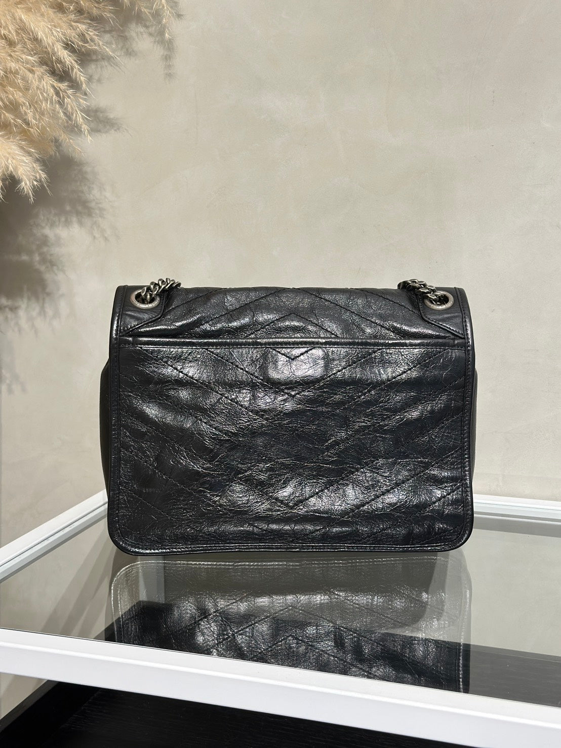 YSL Niki 小牛皮手袋 - 中號黑字銀鍊