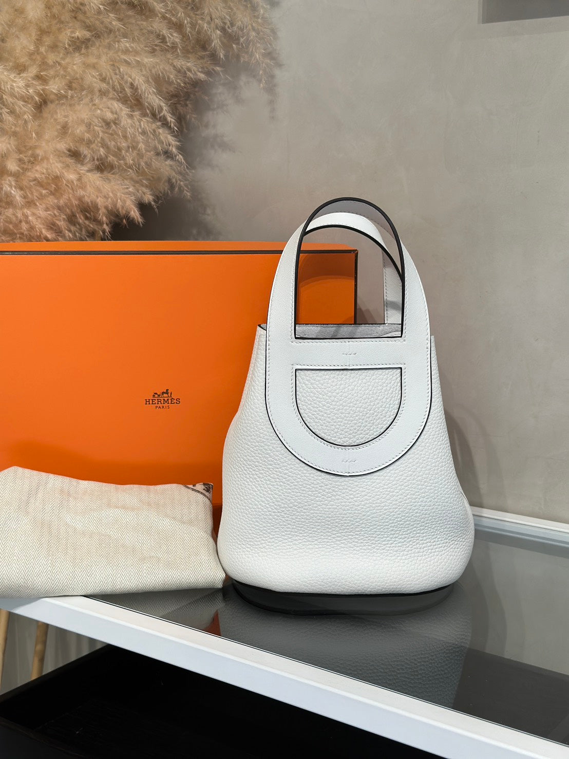 HERMES In The Loop 18 - New White 0U 新白銀 B