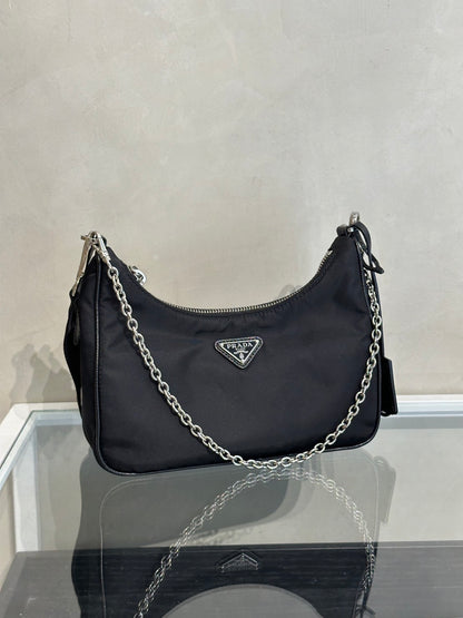 PRADA 經典三合一尼龍斜背包 - 黑銀