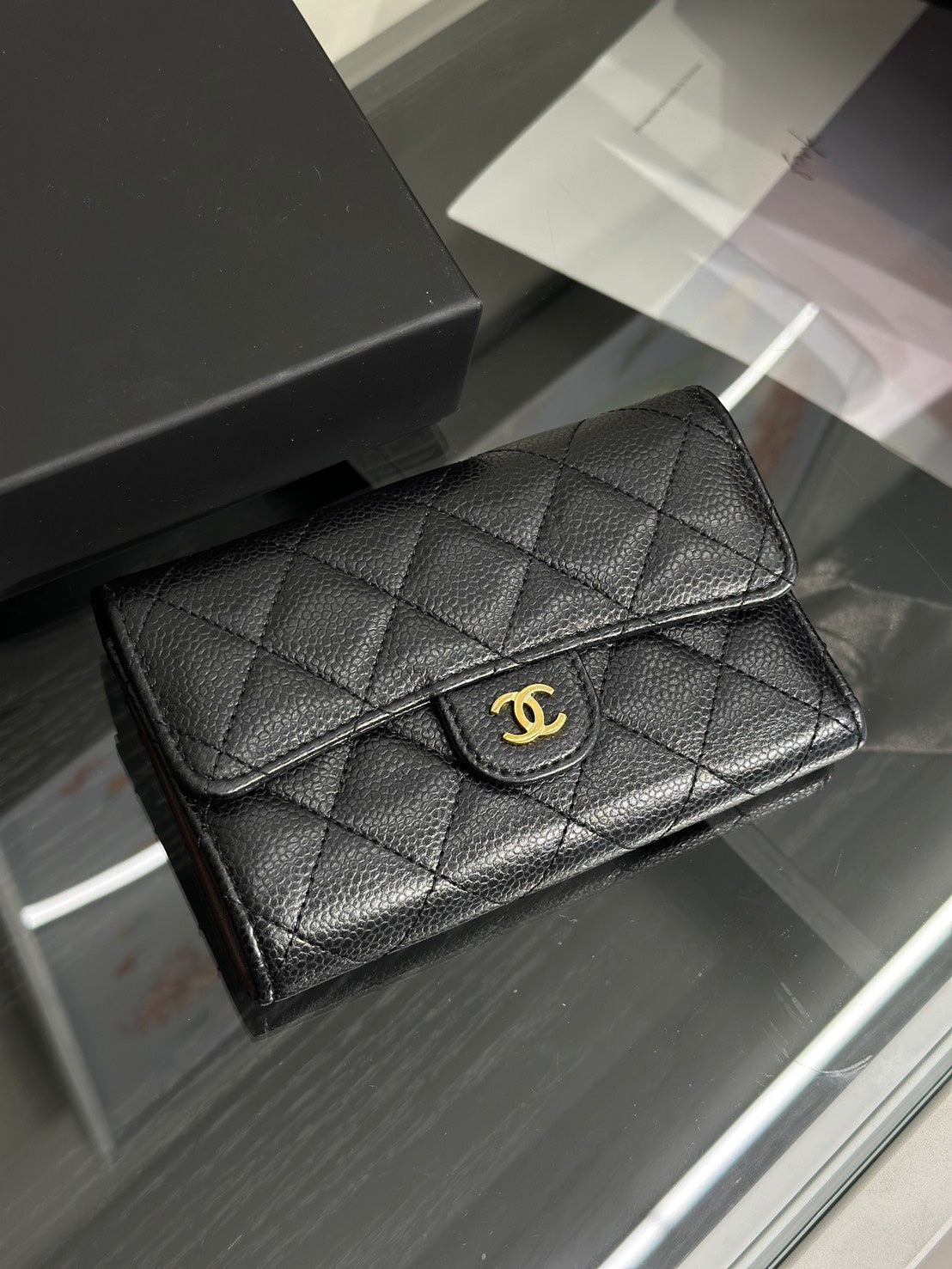 CHANEL 經典粒面牛皮中夾 - 黑金