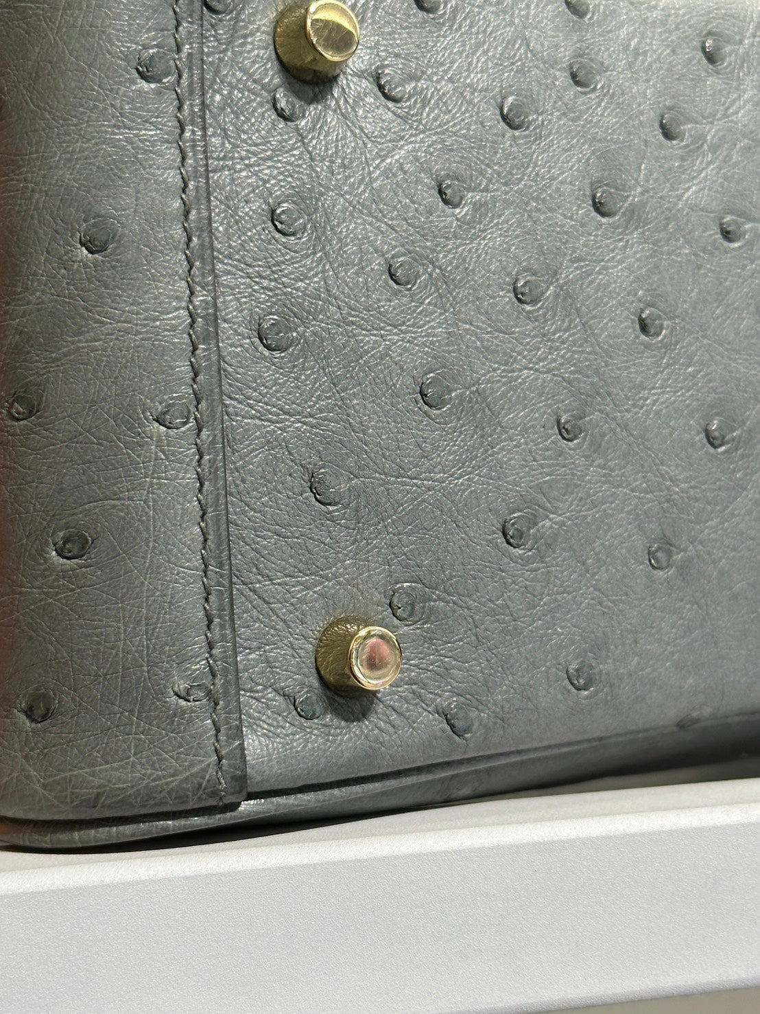 HERMES Mini Lindy - Vert Amande 63 鴕鳥皮杏仁綠金 U
