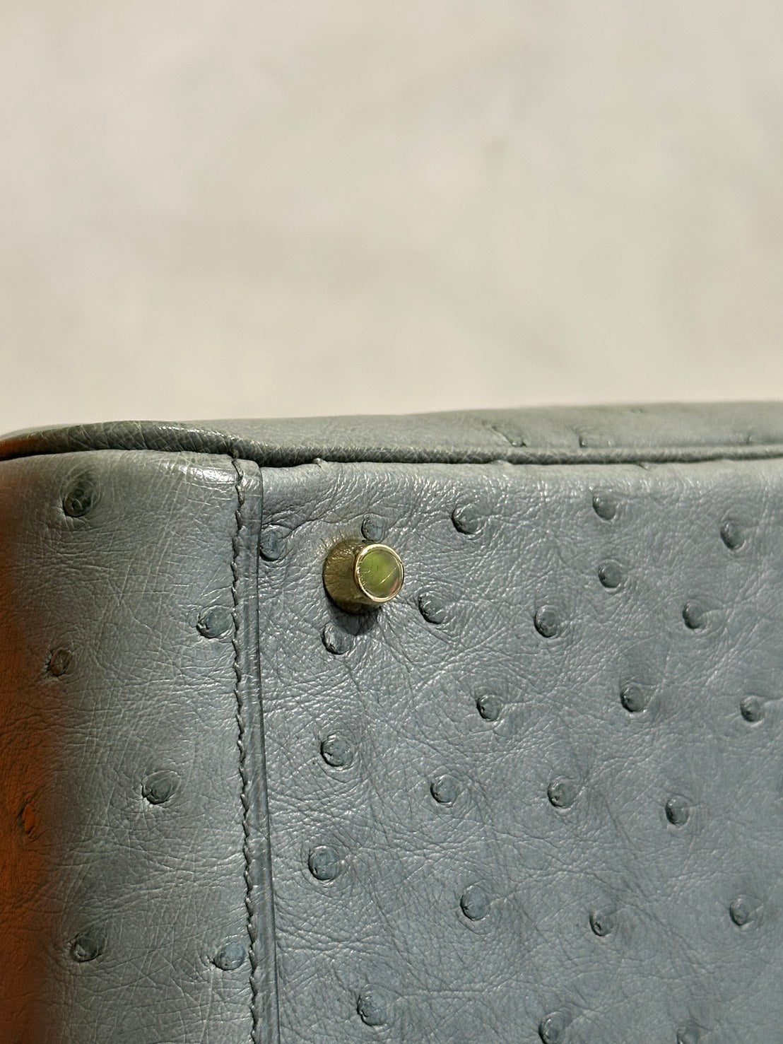 HERMES Mini Lindy - Vert Amande 63 鴕鳥皮杏仁綠金 U
