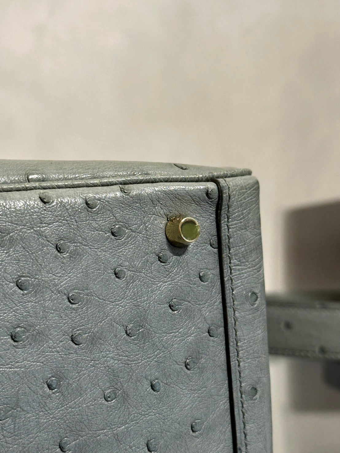 HERMES Mini Lindy - Vert Amande 63 鴕鳥皮杏仁綠金 U