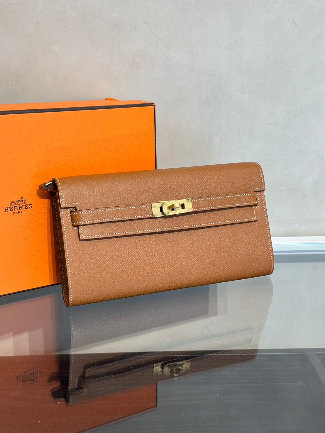 HERMES Kelly To Go - Gold 37 金棕金 Y