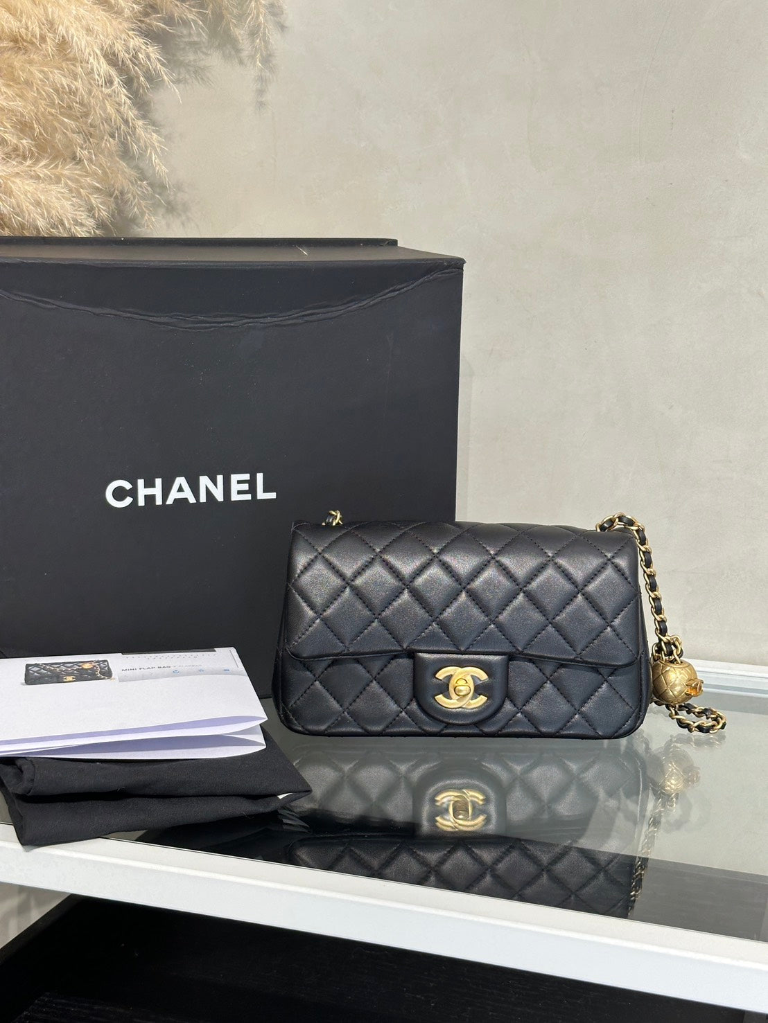 CHANEL 經典口蓋包Mini CF20 - 金球黑金