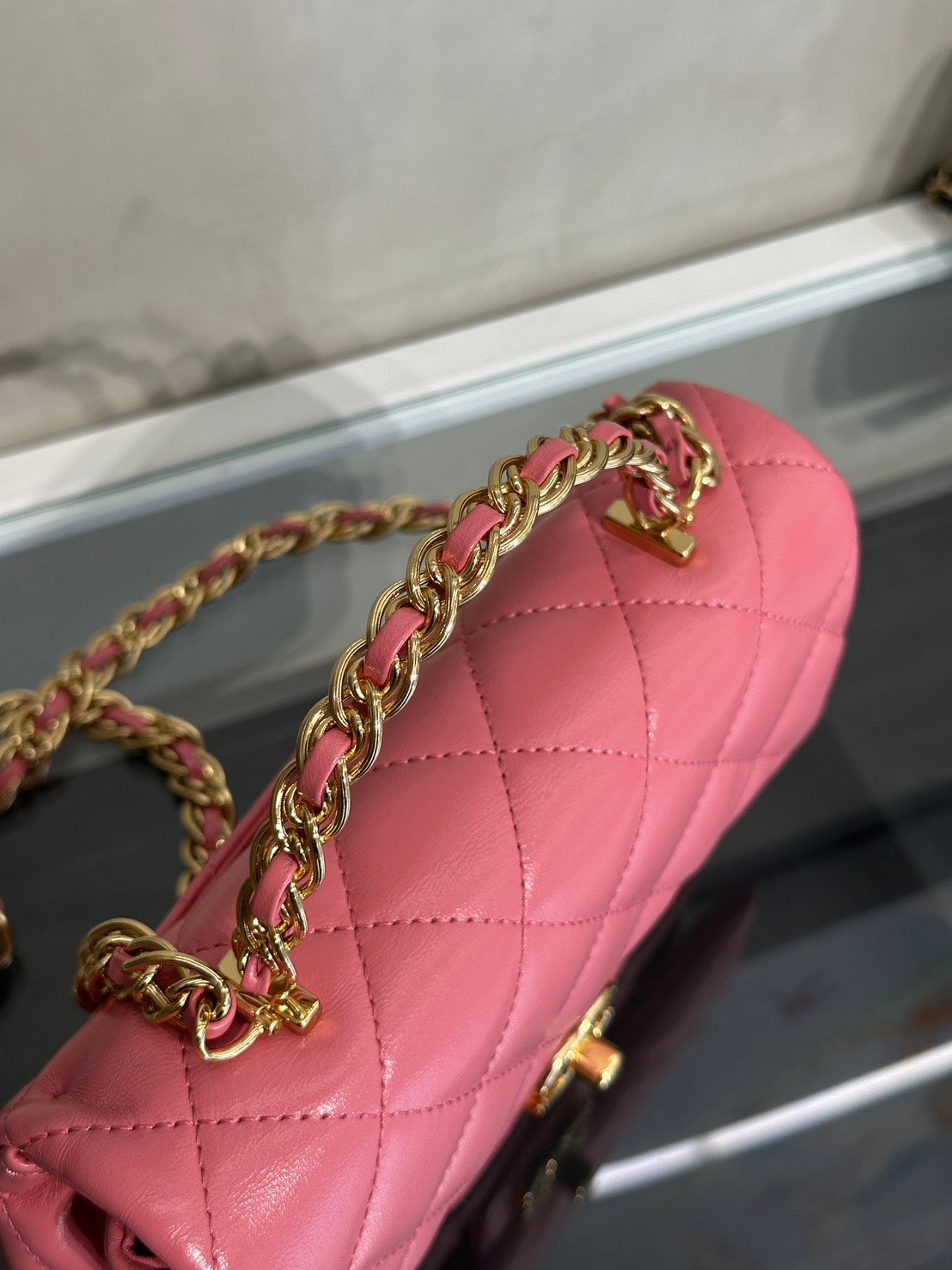CHANEL 23B Handle CF - 小號唇膏粉金