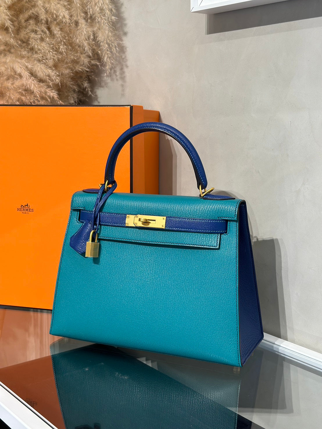 HERMES Kelly 28 - Bleu Paon/Bleu Electrique 孔雀藍拚電光藍金 A