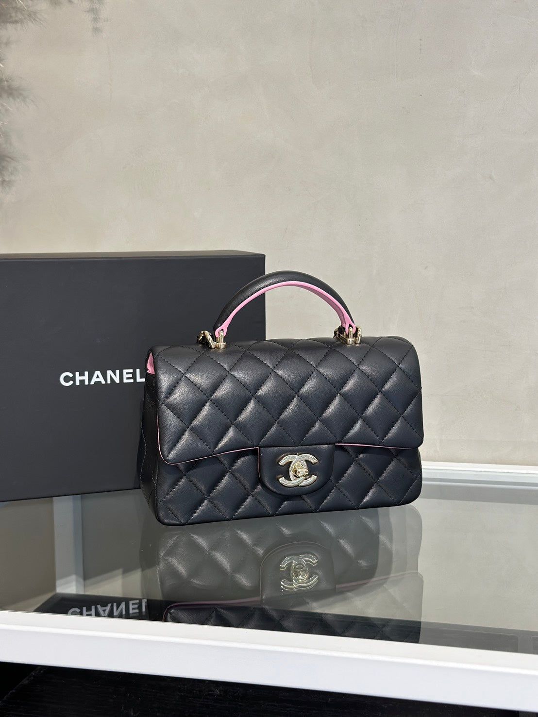 CHANEL 23P Handle Mini CF20 - 黑拚粉金