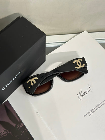 CHANEL 雙C長方形太陽眼鏡 - 黑