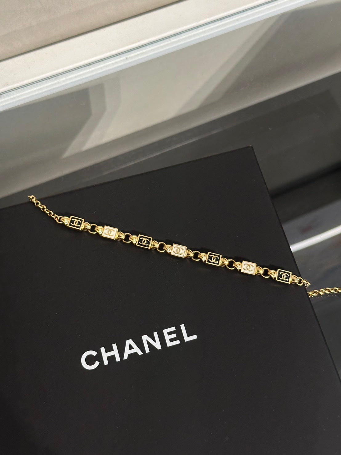 CHANEL 24P黑白琺瑯方塊雙C頸鍊