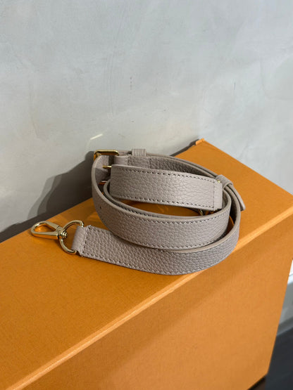 LOUIS VUITTON My Capucines - 裸粉