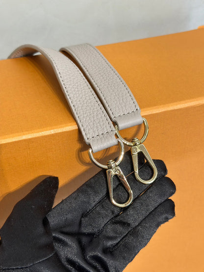 LOUIS VUITTON My Capucines - 裸粉