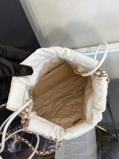CHANEL 22 Mini Bag - 白金