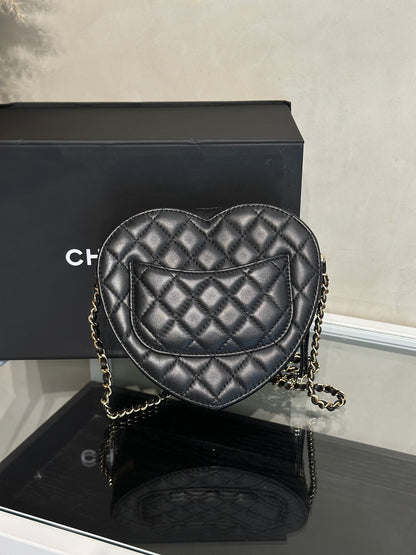CHANEL 22S小羊皮愛心包 - 大號黑金