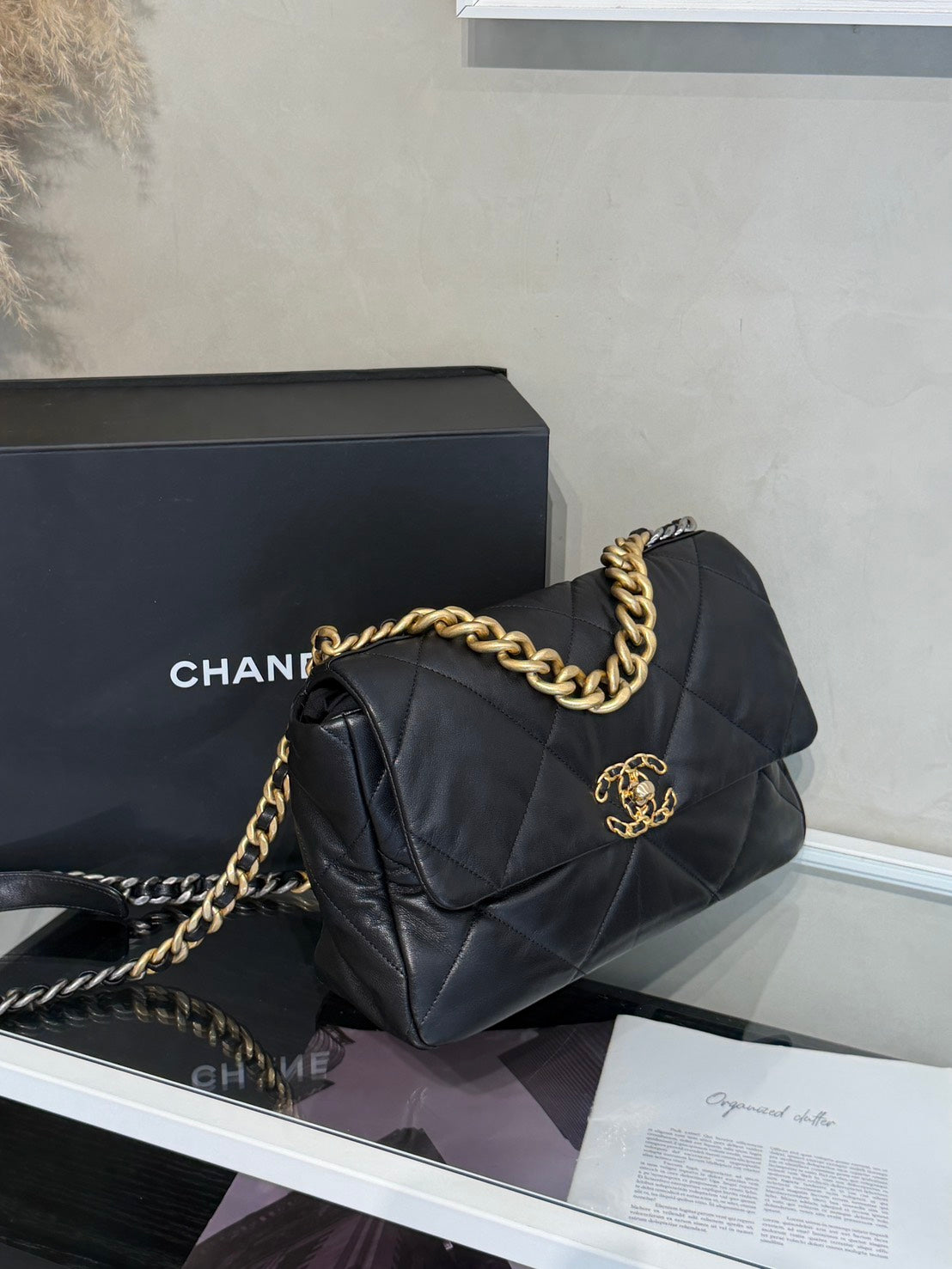 CHANEL 19 Bag 菱格紋羊皮手提肩背包 30 - 黑金28開