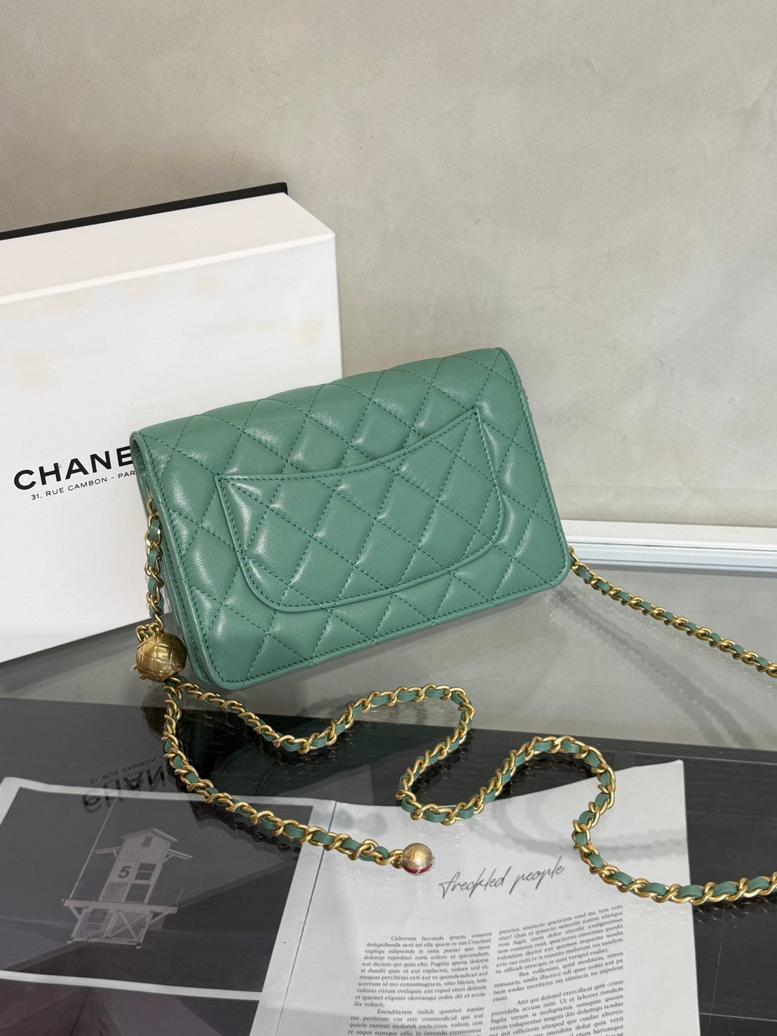 CHANEL 23C經典羊皮WOC - 金球綠金