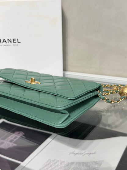 CHANEL 23C經典羊皮WOC - 金球綠金
