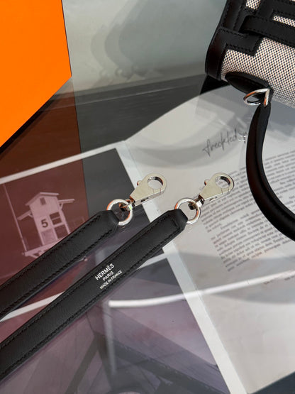 HERMES Kelly 25 - 熊貓銀 K