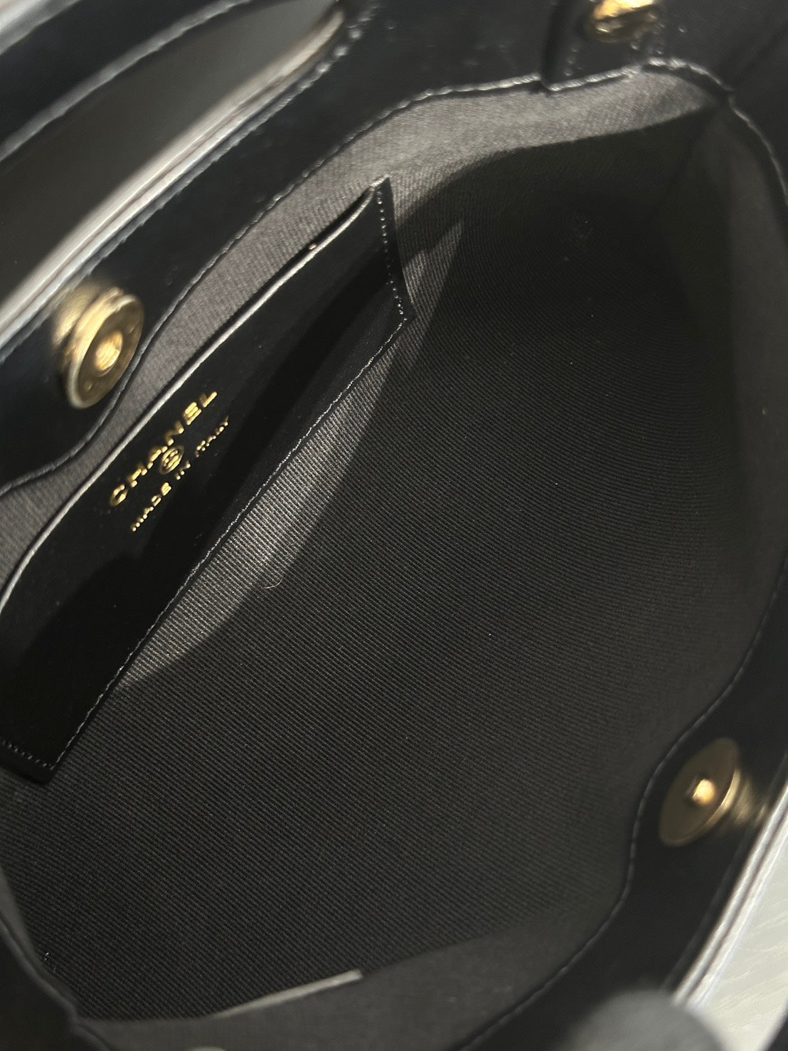 CHANEL 31 Nano Bag - 黑金