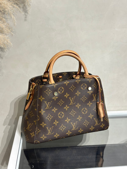 LOUIS VUITTON Montaigne BB
