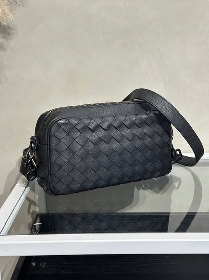 BOTTEGA VENETA Intrecciato編織相機包