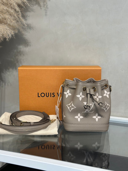 LOUIS VUITTON Nano Noe - 斑鳩灰