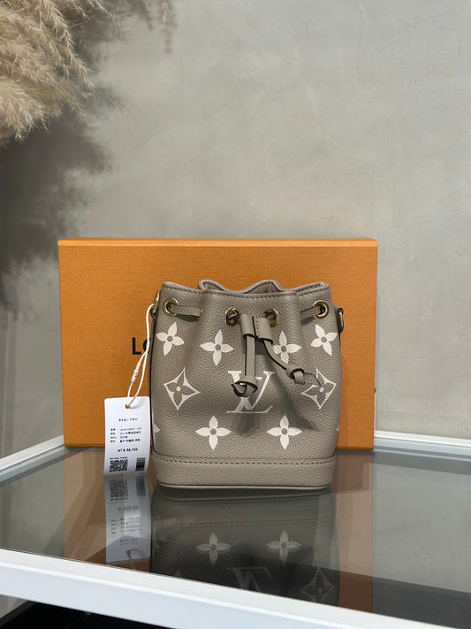 LOUIS VUITTON Nano Noe - 斑鳩灰