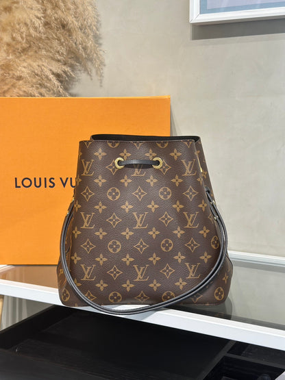 LOUIS VUITTON Neonoe水桶包 - MM黑