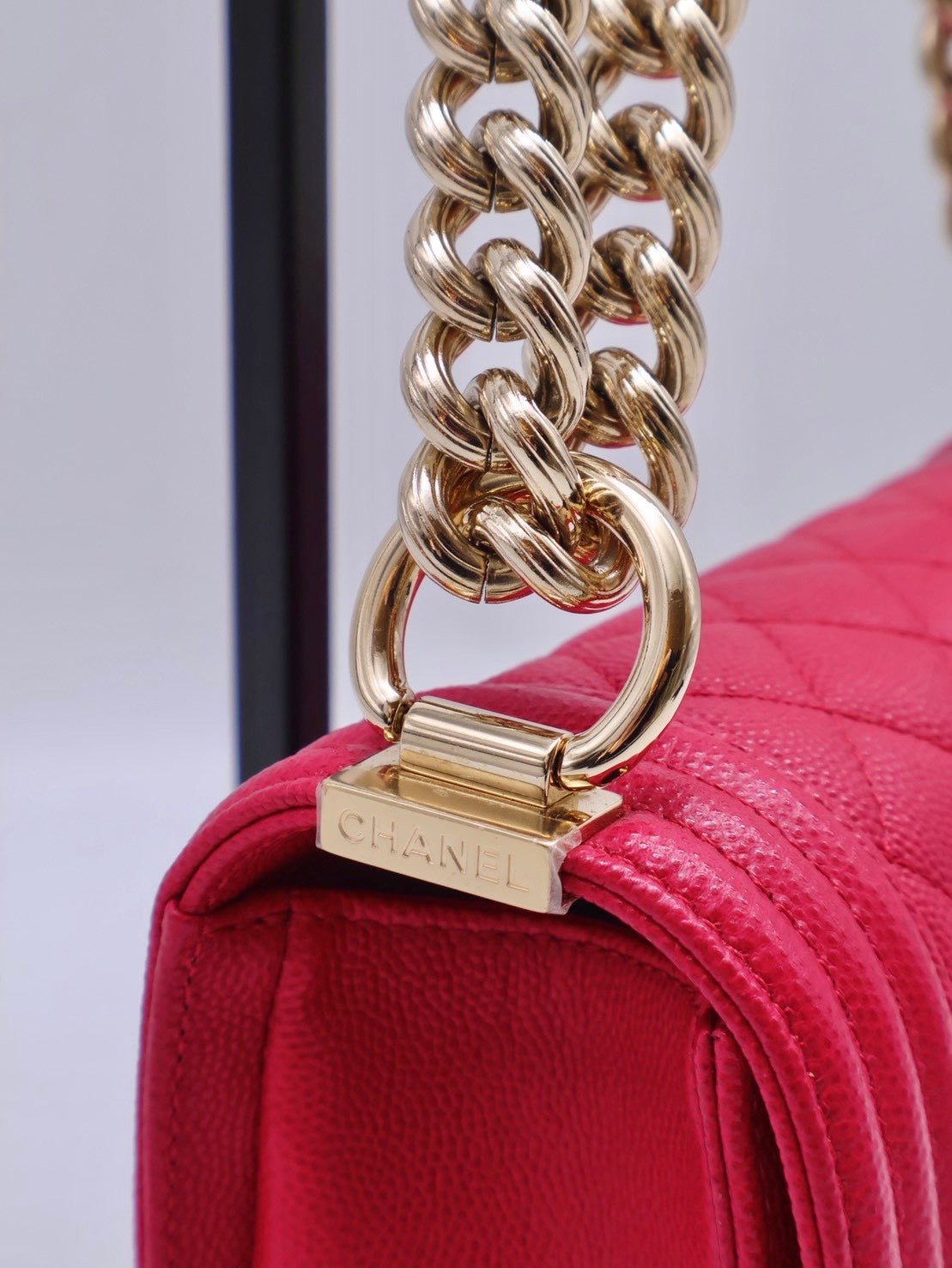 CHANEL Boy20 粒面牛皮口蓋包 - 桃紅金23開