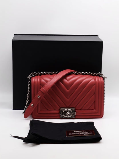 CHANEL Boy25 V紋牛皮口蓋包 - 紅銀22開