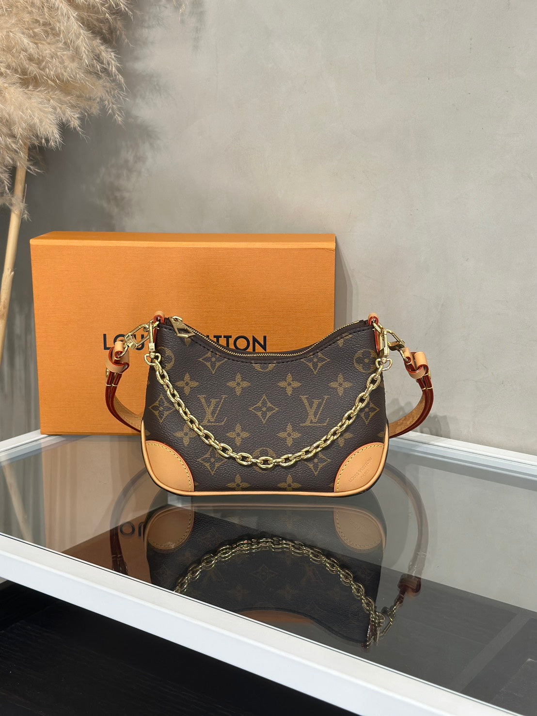 LOUIS VUITTON Nano Boulogne牛角包