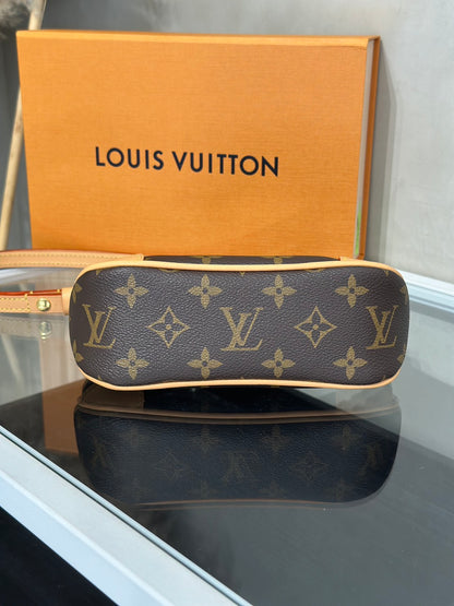 LOUIS VUITTON Nano Boulogne牛角包