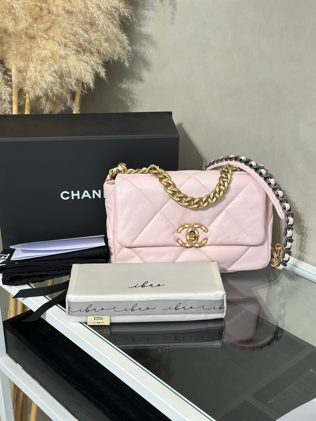 CHANEL 19 Bag 菱格紋手提肩背包 26 - 粉金