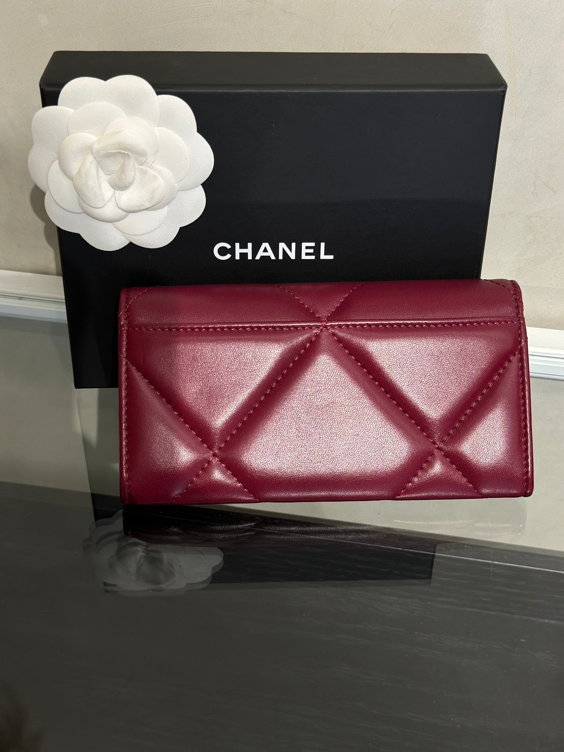 CHANEL 19 菱格紋雙折中夾 - 酒紅金