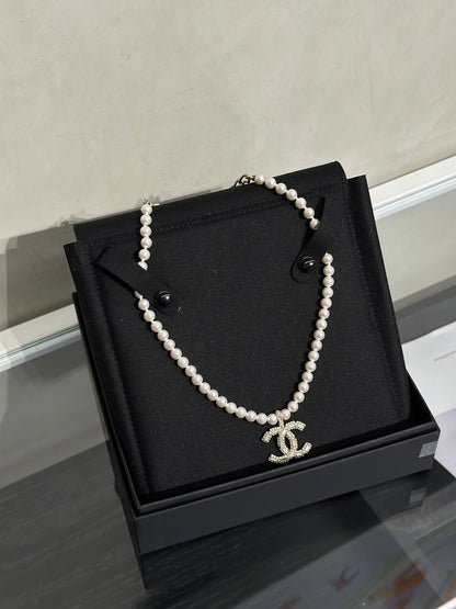 CHANEL 24V珍珠水鑽項鍊