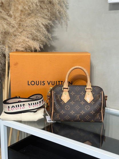 LOUIS VUITTON Speedy Bandouliere 20 - 黑邊背帶