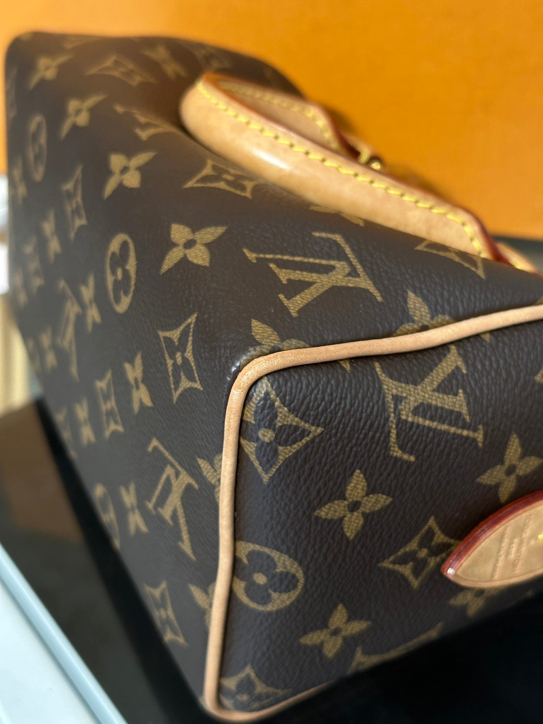 LOUIS VUITTON Speedy Bandouliere 20 - 黑邊背帶