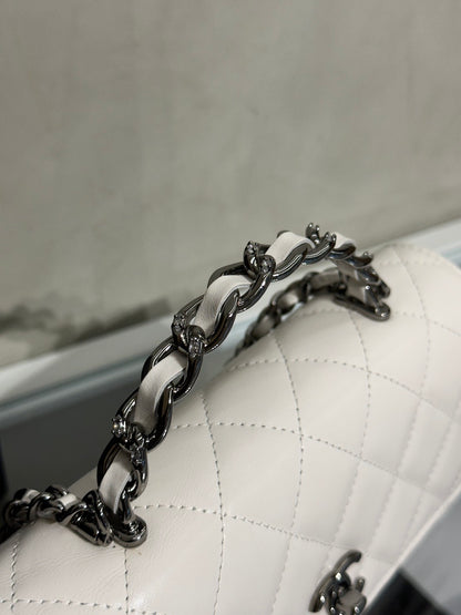CHANEL 23K水鑽皮穿鍊手柄風琴包 - 白槍色