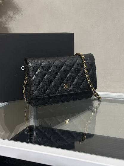 CHANEL 經典粒面牛皮WOC - 黑金31開