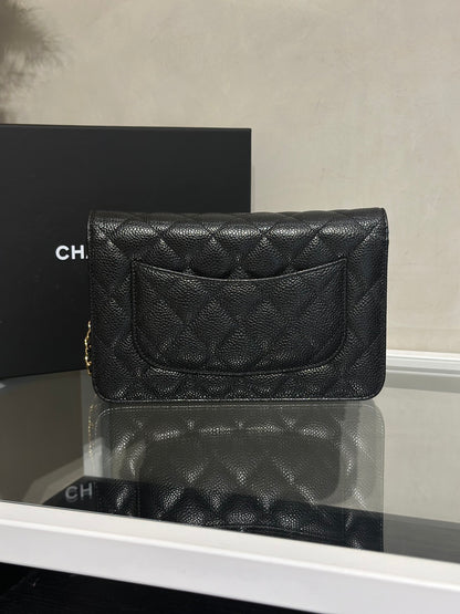CHANEL 經典粒面牛皮WOC - 黑金31開