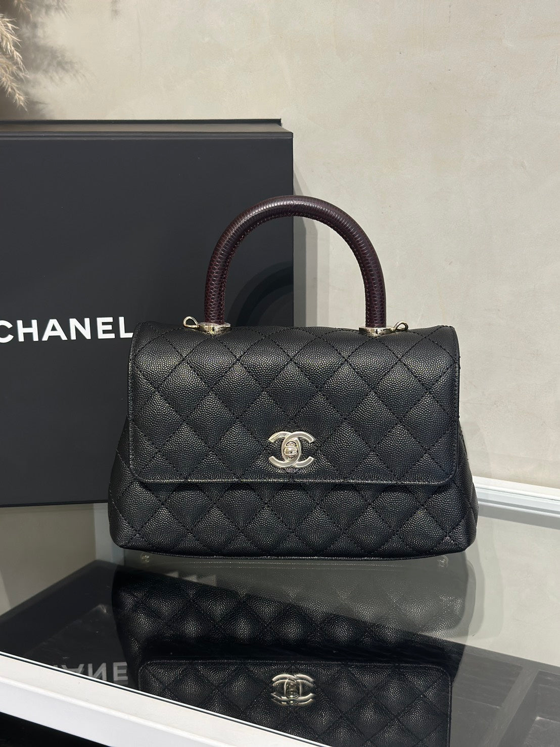 CHANEL Coco Handle蜥蜴紋壓花手柄 - 小號黑金