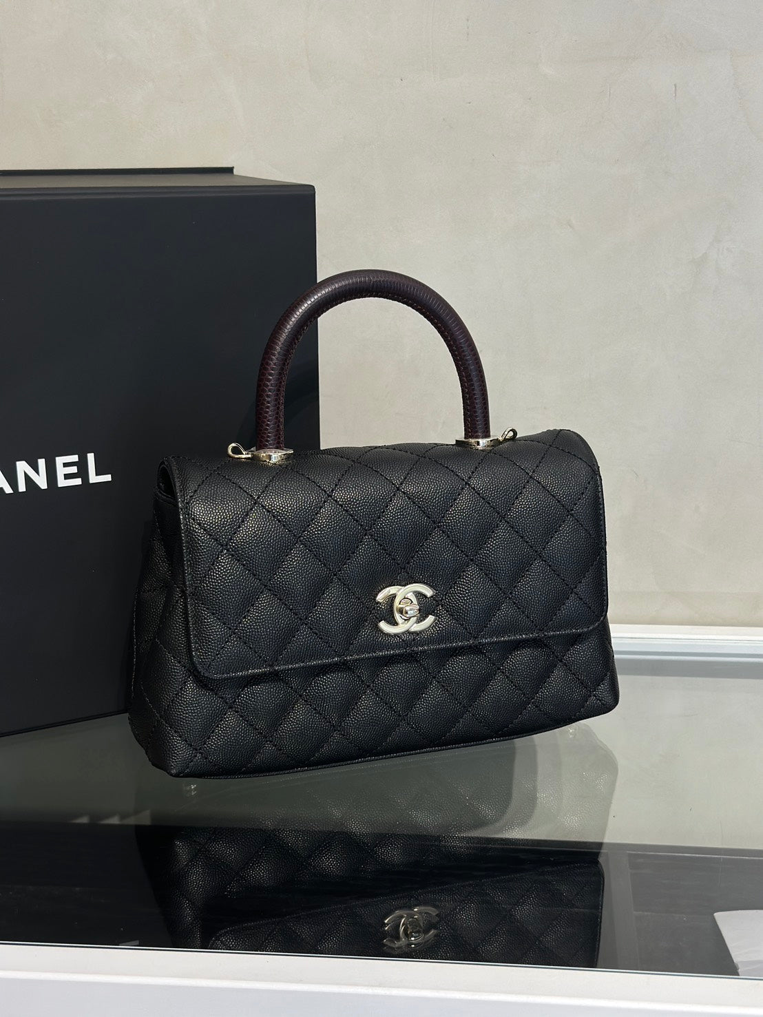 CHANEL Coco Handle蜥蜴紋壓花手柄 - 小號黑金