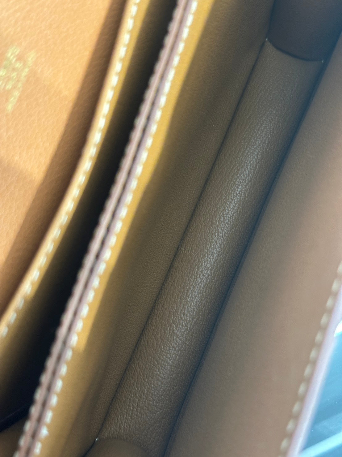 HERMES Roulis 23 - Gold 37 金棕香檳金 Z
