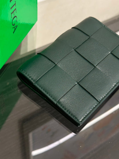 BOTTEGA VENETA Cassette經典編織護照夾 - 墨綠