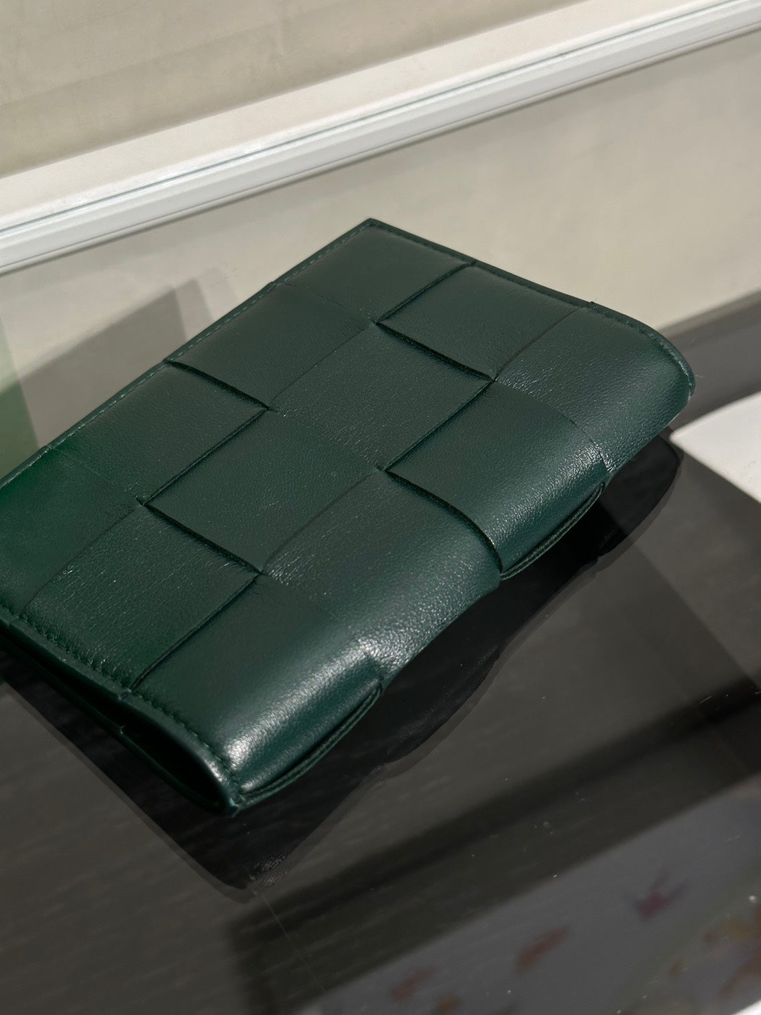 BOTTEGA VENETA Cassette經典編織護照夾 - 墨綠